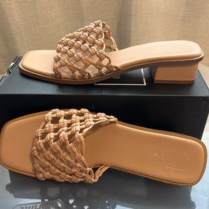 FEY WOVEN HEELED SANDAL - NUDE